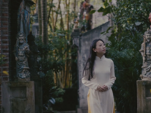 Ngắm làng Hương Việt Nam qua clip cực đẹp và nên thơ của Trang Olive 