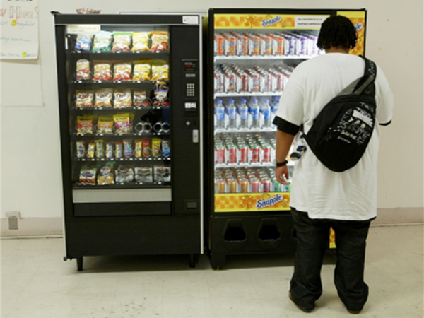 Để chống “dịch béo phì”, 5 triệu máy bán hàng tự động sẽ thay đổi mặt hàng
