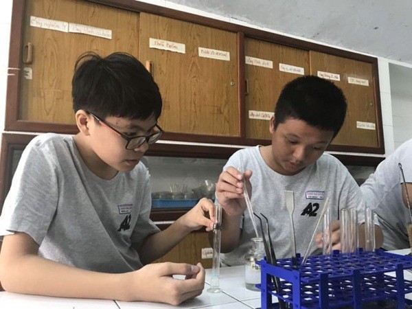 “Rụng” quá nhiều học sinh trường chuyên, TPHCM lại tuyển bổ sung