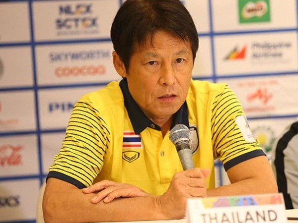 HLV Nishino xin lỗi HLV Park Hang Seo trước SEA Games
