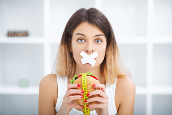 Nếu bạn lỡ bị tăng cân, đừng có làm những điều này kẻo lại tròn hơn nữa