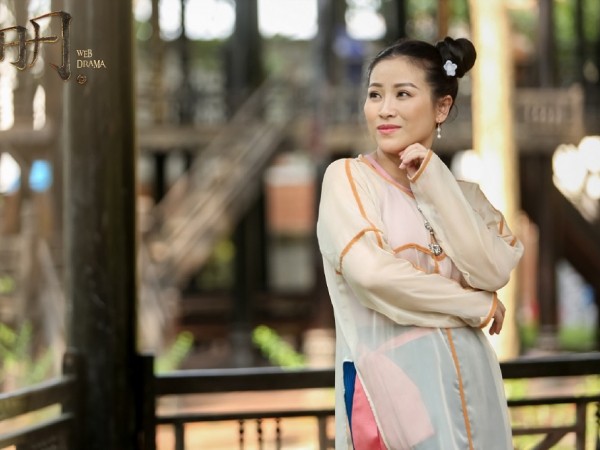 Trở lại với Web-drama Hài "Ma", Kiều Linh nhận ngay nút Bạc từ YouTube