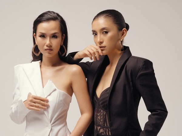 Chị em Elsa - Anna phiên bản Việt gợi ý trang phục cho mùa lễ hội cuối năm