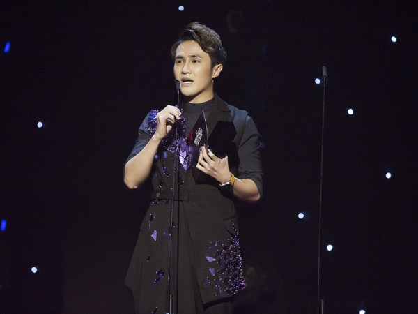 Huỳnh Lập đoạt giải truyền cảm hứng tại lễ trao giải "Metub WebTVAsia Awards 2019"