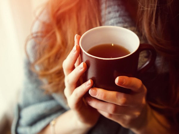 Thay cho nước ngọt, sao không đón năm mới bằng một tách trà nóng thơm dịu dàng?