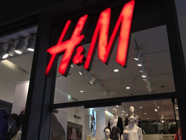 H&M chuẩn bị mở cửa hảng thứ 9 tại Việt Nam, sẵn sàng “chiêu đãi” khách hàng BST mùa Xuân