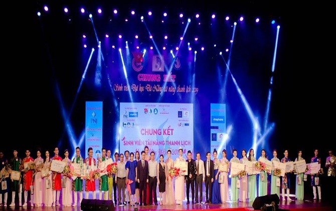 Lộ diện tân Mr & Miss Đại học Đà Nẵng 2019