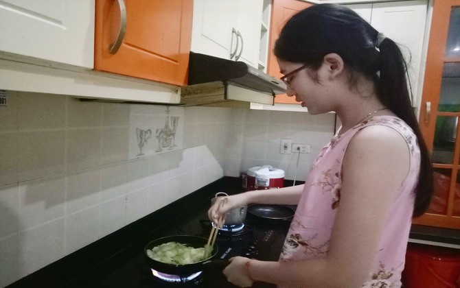 Giá điện tăng, nỗi lo đối với sinh viên