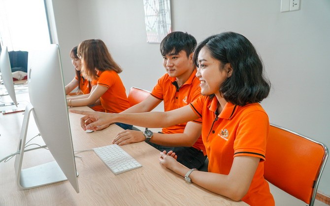 Trường ĐH FPT trao học bổng toàn phần về Trí tuệ nhân tạo cho học sinh xuất sắc tỉnh Bình Định