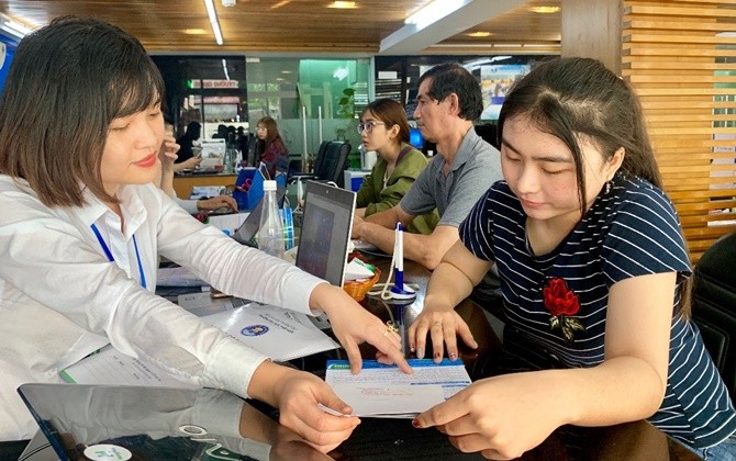 Xét tuyển học bạ: “Tấm vé vàng” bước vào cánh cổng đại học cho các sĩ tử